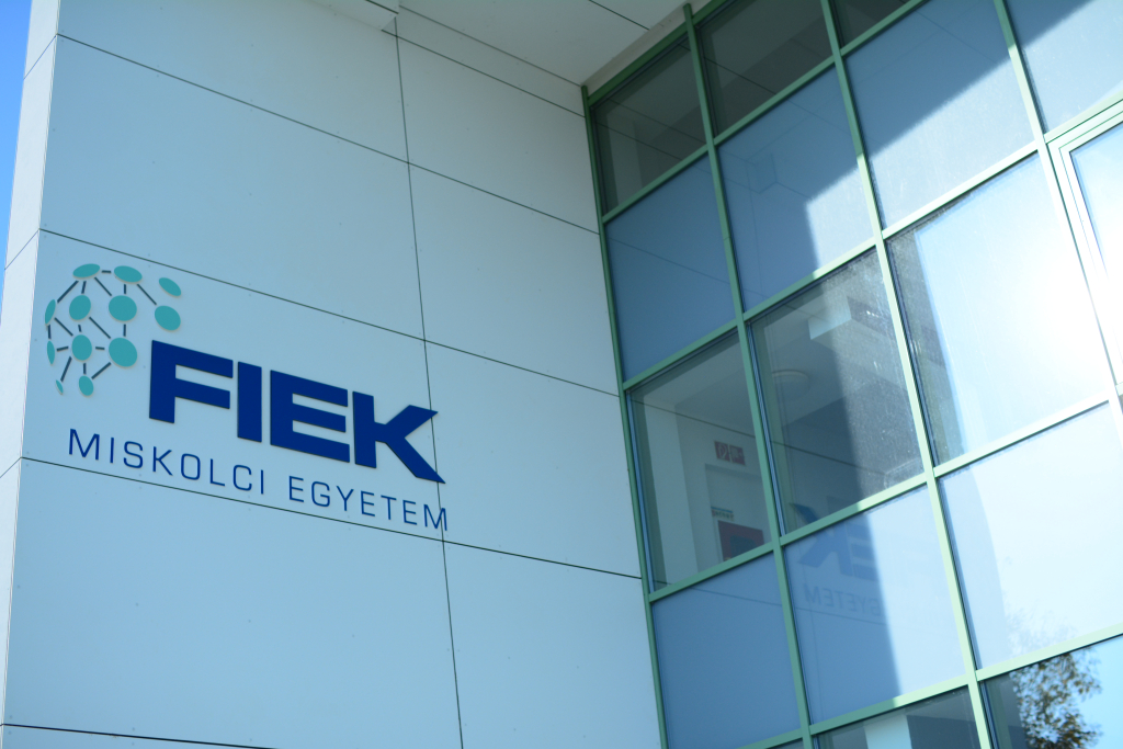 Korszerű anyagok és intelligens technológiák FIEK létrehozása a Miskolci Egyetemen
