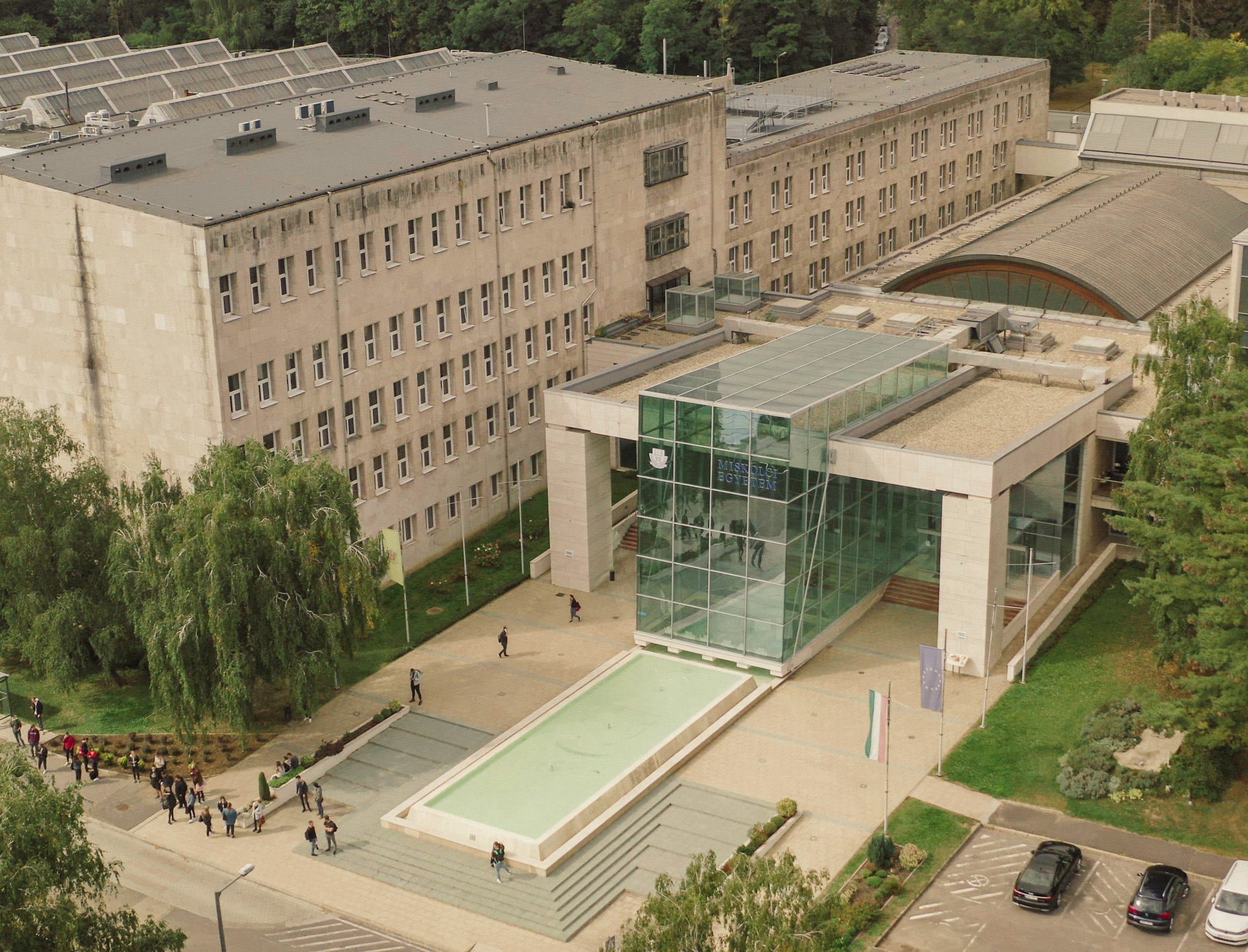 Miskolci Egyetem Korszerű Anyagok és Intelligens Technológiák Felsőoktatási Ipari Együttműködési Központ (FIEK)